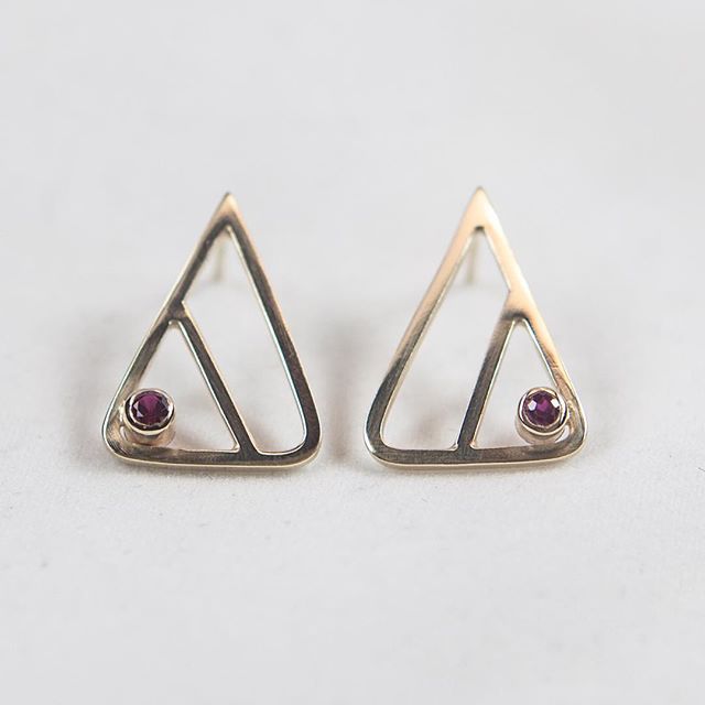 Something new // ruby + 14k earrings #emilytriplettjewelry #modernjewelry #goldearrings